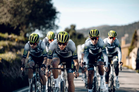 Mejora tus límites con: Team Q36.5 Pro Cycling